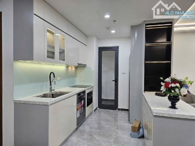 Căn hộ cao cấp FLC 265 Cầu Giấy - 116m2 - 3N2VS -Tầng cao - Sổ đỏ chính chủ - 2