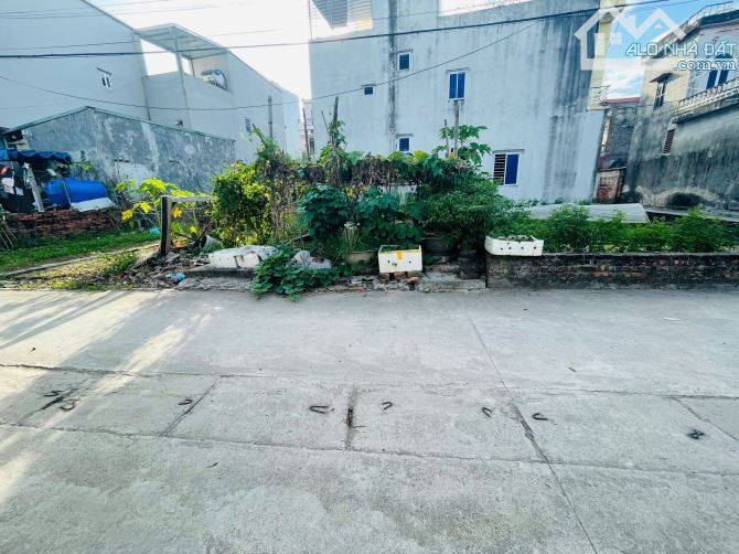 Bán 57m full thổ cư tại tổ 9 Quang Minh,Mê Linh,HN,đường oto thông,giá nhỉnh 3 tỷ - 2