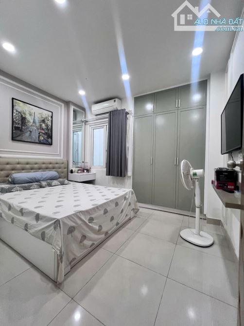 NHÀ BÁN NHƯ HÌNH ĐƯỜNG LÊ VĂN SỸ, QUẬN 3, DT 3,8X14M, 2 LẦU, 14,8 TỶ - 2