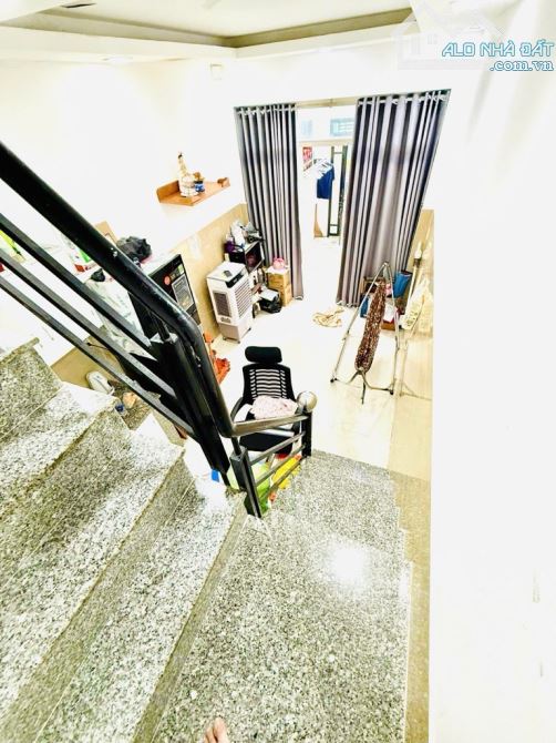 🏡2 TẦNG QUẬN 7 –CẠNH PHÚ MỸ HƯNG Hai mt hẻm 5m view Rivera point - 2