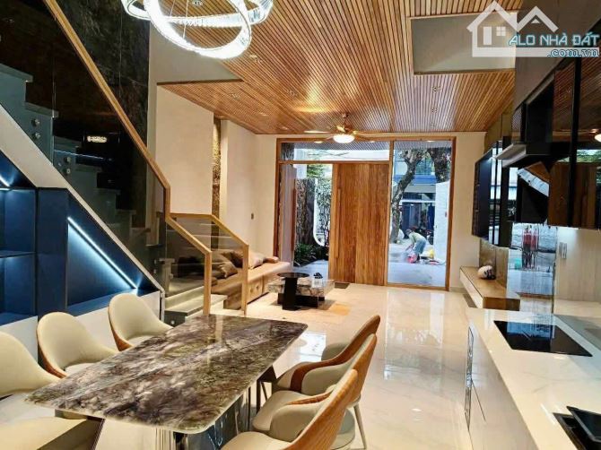 💥BÁN NHÀ 3 TẦNG SIÊU ĐẸP, ĐƯỜNG 7,5M - SÁT CẦU NGUYỄN TRI PHƯƠNG, HOÀ XUÂN, ĐÀ NẴNG. GIÁ - 2