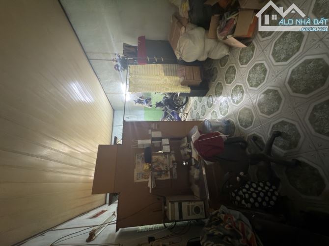 MẶT TIỀN KINH DOANH - NGUYỄN XÍ -  NHÀ CẤP 4 GIÁ TRỊ TIỀM NĂNG - CHỈ HƠN 200 TRIỆU/MV. - 2