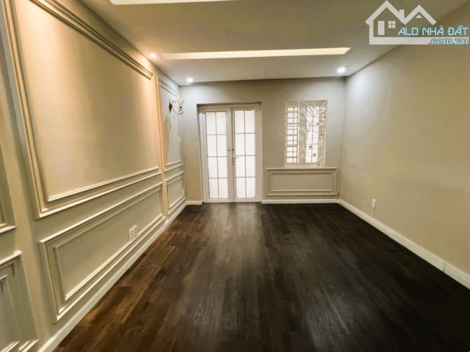 NHÀ MẶT TIỀN 5 TẦNG - HUỲNH VĂN BÁNH, PHAN ĐÌNH PHÙNG, NGUYỄN TRỌNG TUYỂN - GIÁP QUẬN 1. - 2