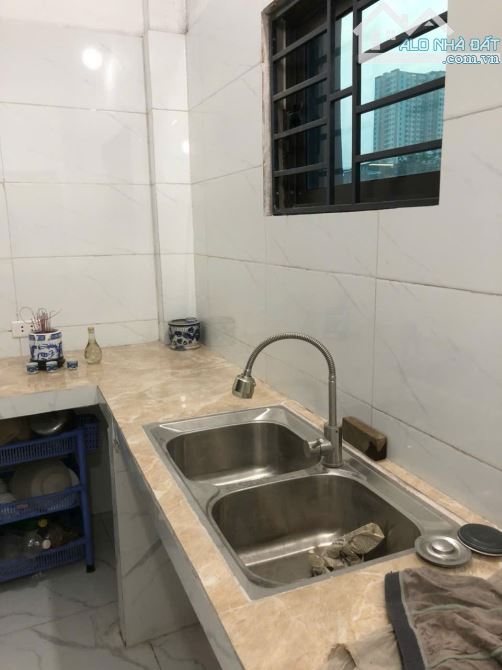 Cho thuê nhà số 14. hẻm 38 ngõ 214/55, Nguyễn Xiển, Phường Thanh Xuân Nam, Thanh Xuân. DT - 2