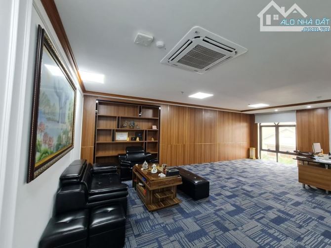 Bán gấp tòa nhà Văn Phòng khu phố Trần Thái Tông 410m2 x 10 tầng + 1 hầm - 189 tỷ - 2