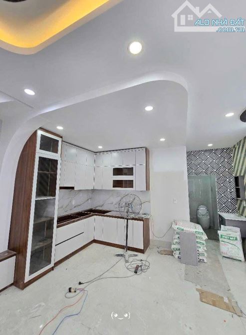 Bán nhà 1 trệt 1 lầu sổ riêng thổ cư p. Tân Biên - 4