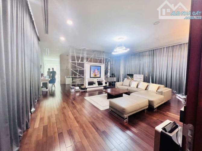 Bán Nhà HXH Biệt Thự Đẳng Cấp Hoàng Văn Thụ Phường 4 Tân Bình Giá 138 Tỷ - 3