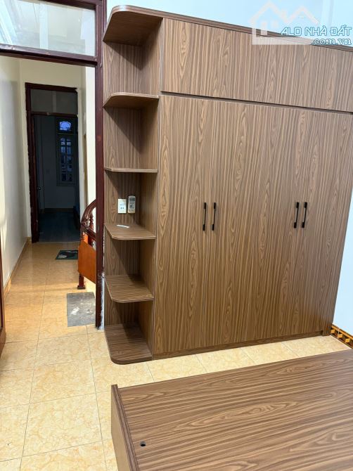 Cho thuê nhà ngõ Yên Duyên, Yên Sở, 4.5 tầng x 40m2, 4 ngủ, 4 vệ sinh, 11 triệu - 3