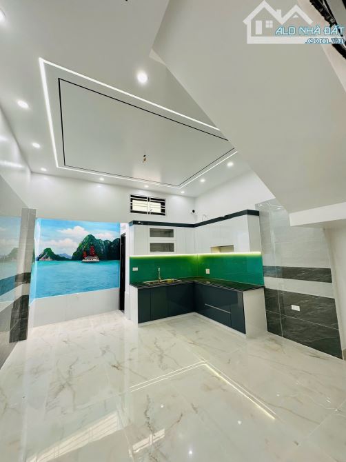 🏠 NHÀ 3 TẦNG LÔ GÓC – XÂY ĐỘC LẬP – Ô TÔ ĐỖ CỬA – GIÁ SIÊU MỀM 📍 Vị trí: Lương Quy, Lê L - 3
