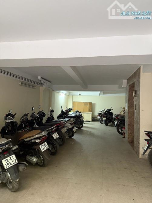 BÁN NHÀ NGUYỄN HỮU THỌ . Ô TÔ TRÁNH . DT 90 M . NHÀ 8 TẦNG . MT 6.3 M . MUA NHANH - 3
