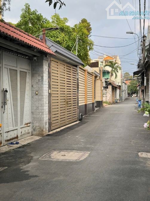 Nhà trệt lửng lầu hẻm 1/ đường số 8 P.Linh Trung sát đường Hoàng Diệu 2 - 3