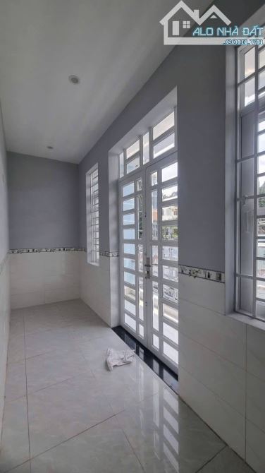 Np887 Bán nhà 1 trệt 1 lầu gần VinCom cách đường Dường Tử Giang 40m - 3
