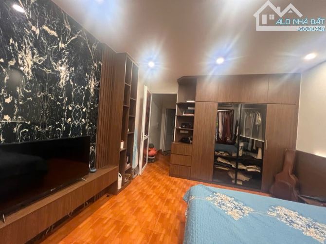 NHÀ TÂY MỖ 45M-ĐƯỜNG Ô TÔ TRÁNH - SỔ PHÂN LÔ - NHÀ ĐẸP DÂN XÂY Ở LUÔN. CÓ GARA ĐỂ Ô TÔ. - 3