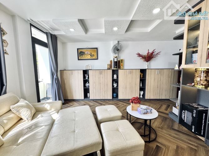 BÁN NHÀ HXH NGỦ TRONG NHÀ VẠN KIẾP - BÌNH THẠNH - 5 TẦNG - 7.2M × 13M - 14.X TỎI - 3