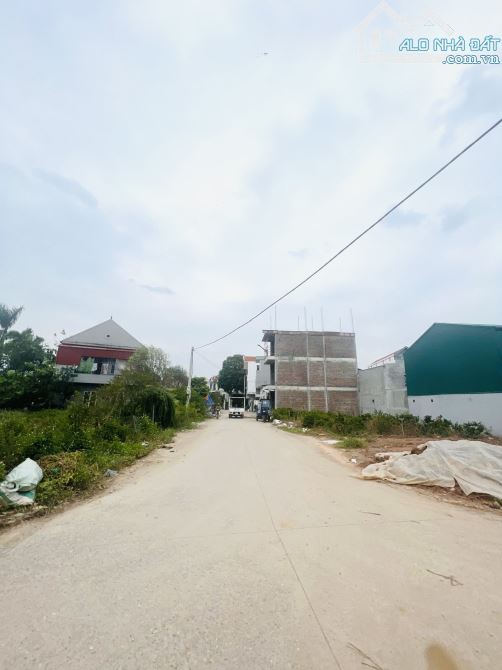 🔥🔥🔥 Chị gái gửi bán lô góc đấu giá làng Hoa Xuân Quan - Văn Giang - Hưng Yên   ⚡️ Diện - 3