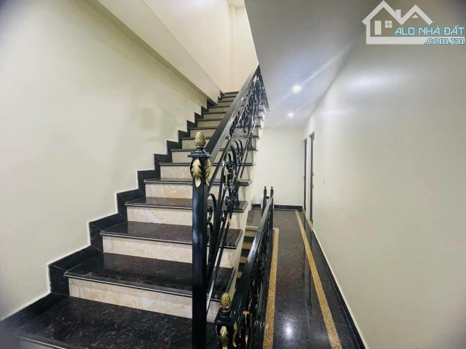🏠🏠🏠Chào bán nhà Vinhomes riverside 5 tầng dân xây độc lập giá 5,xx tỷ - 3