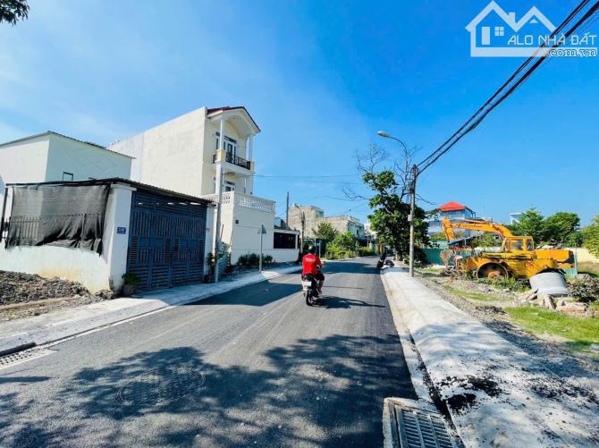 Giá đầu tư với 650 Triệu đường Huỳnh Văn Cọ, thị trấn Củ Chi 114m2, SHR - 3