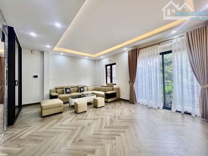 🏡 BÁN NHÀ PHỐ HOÀNG NHƯ TIẾP 43M2 - 11.x TỶ - 6 TẦNG THANG MÁY - FULL NỘI THẤT - NGÕ THÔN - 3
