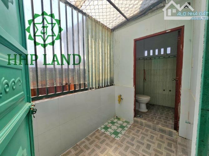 Hạ giá bán nhà sổ riêng cách đường Nguyễn Ái Quốc 80m, phường Tân Phong - 3
