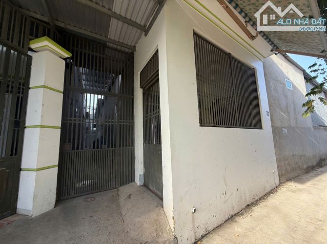 bán nhà cấp 4 Vĩnh Ngọc, Nha Trang  gần cầu gỗ giá 2ty3 - 3