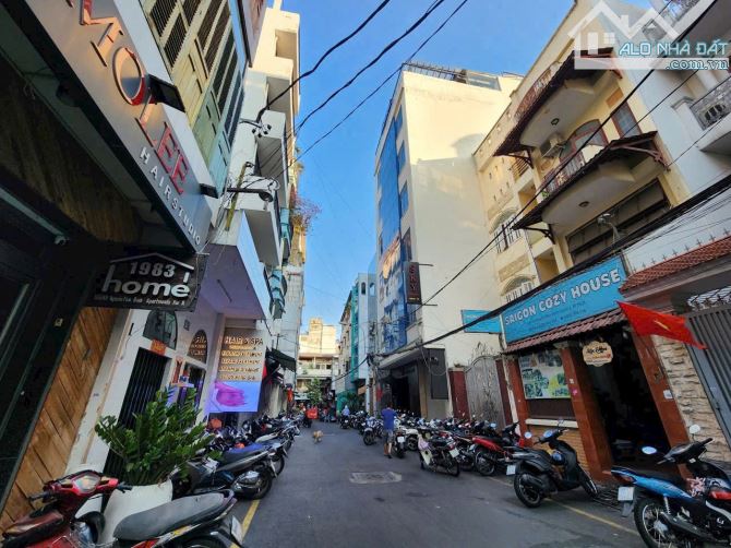 BÁN SIÊU PHẨM TÒA NHÀ NGUYỄN THÁI BÌNH - TRUNG TÂM Q1 - DT: 8.2x24m - GIÁ 110 TỶ - 3