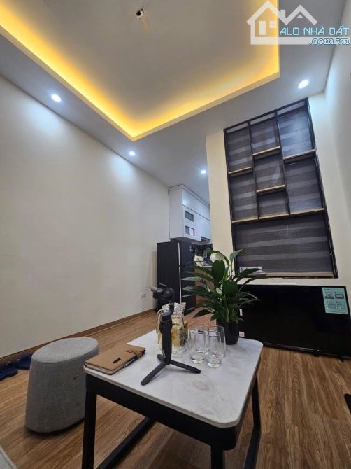 BÁN TÒA NHÀ DÒNG TIỀN NGUYỄN NGỌC NẠI 95M2, 7 TẦNG - 130 TRIỆU/THÁNG - VỊ TRÍ ĐẸP. - 3