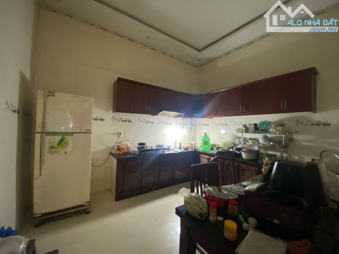 SẬP HẦM_DÃY TRỌ LÔ ĐÔI_ÂU CƠ_GẦN CHỢ HÒA KHÁNH_DT 260M2_NGANG 10M_NỞ HẬU_8,9 TỶ - 3