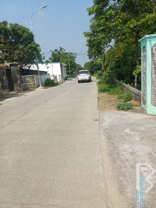 BÁN ĐẤT: DT 82 M ĐƯỜNG LIÊN XÃ GIÁP HÀ NÔI - LIEN SƠN LƯƠNG SƠN HÒA BÌNH  - tặng nhà 3 tân - 3
