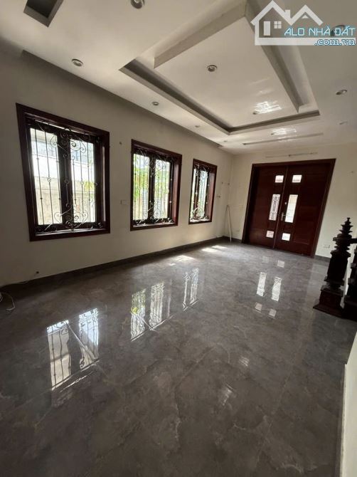 Bán BIỆT THỰ 3 Tầng- Khu Kim Chung Di Trạch – Sân Vườn, Lô Góc, 176m², Giá 16 Tỷ - 3