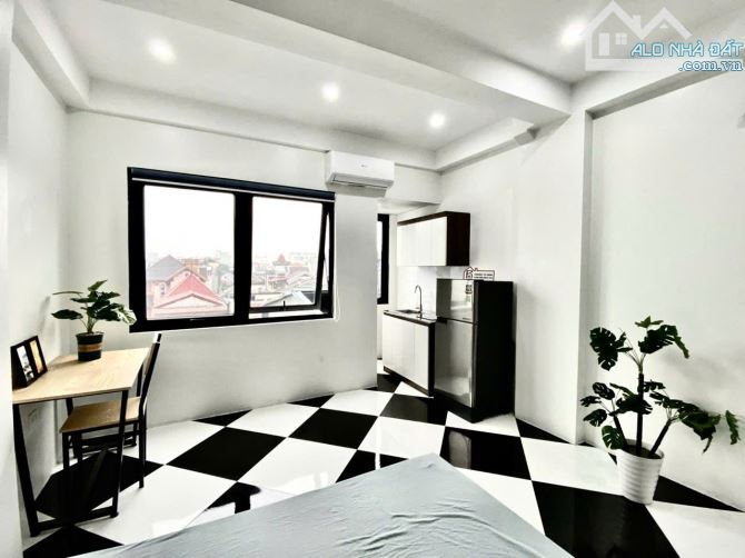 Cho thuê phòng studio 30m² full nội thất tại số 1 ngách 9 ngõ 180 Phú Thượng giá 4.3 triệu - 3