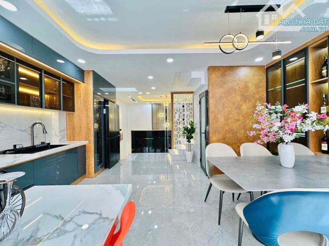 Bán Nhà Trần Thái Tông 36m,5 Tầng , Ngõ Rộng 3m5, Dân Xây , Cách 30m Ra Ô Tô , Sát Phố - 3