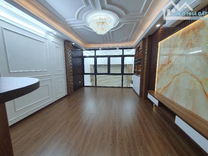 BÁN NHÀ PHỐ HOÀNG VĂN THÁI 7 TẦNG-THANG MÁY-NGÕ OTO TRÁNH DIỆN TÍCH 65m-GIÁ NHỈNH 23 TỶ - 3
