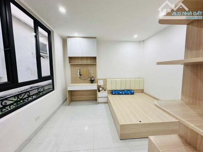 Vừa Đẹp Vừa Hiếm - Siêu Phẩm 5 Tầng Cầu Giấy - Ngõ Thông Nông - Ba Gác Đỗ Cửa - 3