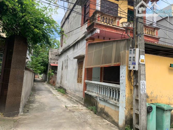 BÁN LÔ GÓC 121M2 ĐẤT- XÃ NGŨ THÁI- THUẬN THÀNH- ĐƯỜNG Ô TÔ- GIÁ 4X TY - 3