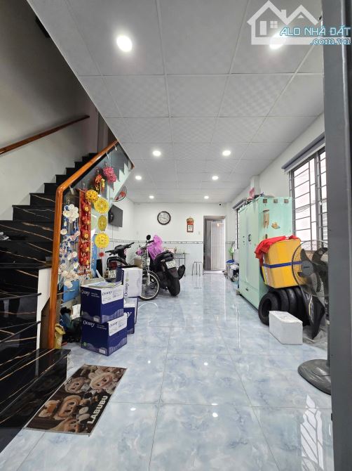 Bán nhanh nhà góc 2 mặt hẻm rộng 3m Nguyễn Văn Nguyễn thông Hoàng Sa, Quận 1: 3.97m x 14m - 3