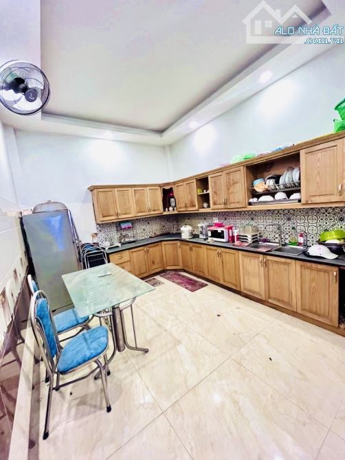 3 TẦNG, HXH, NHÀ MỚI DỌN VÀO Ở NGAY, ĐƯỜNG LIÊN TỈNH 5, P6 Q8. 60M2, NHỈNH 8 TỶ - 3