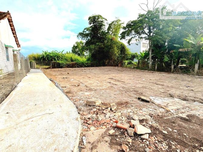 Hàng thơm, 143m2 đất thổ cư gần KCN An Nhựt tân, 290tr - 3