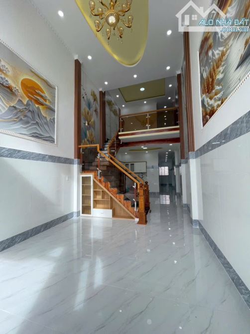 NHÀ 1 LẦU 4,2 X 27M VỪA MỚI HOÀN THIỆN - MẶT TIỀN ĐƯỜNG THÔNG 6M - SỔ HỒNG RIÊNG - 3