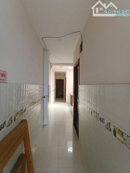 BÁN KHÁCH SẠN LÊ VĂN KHƯƠNG Q12 - 6 TẦNG 125M2 ( 5M X 25M) - 14.4 TỶ - 3