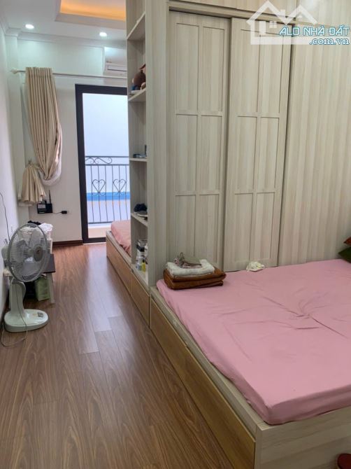 Chủ cần bán nhà 32m x 4.5 tầng ngõ 2m Nam Đuống. Việt Hưg mới giá 5.98 tỷ - 3