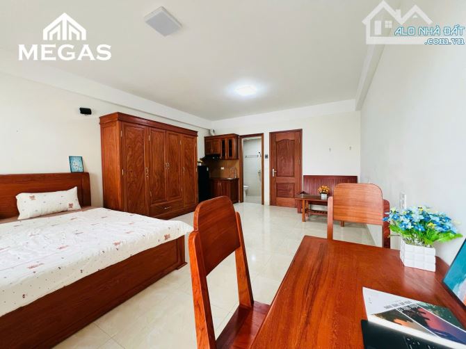 Cho thuê phòng studio17/77/381 Nguyễn Khang, 35m2, giá 6tr - 3