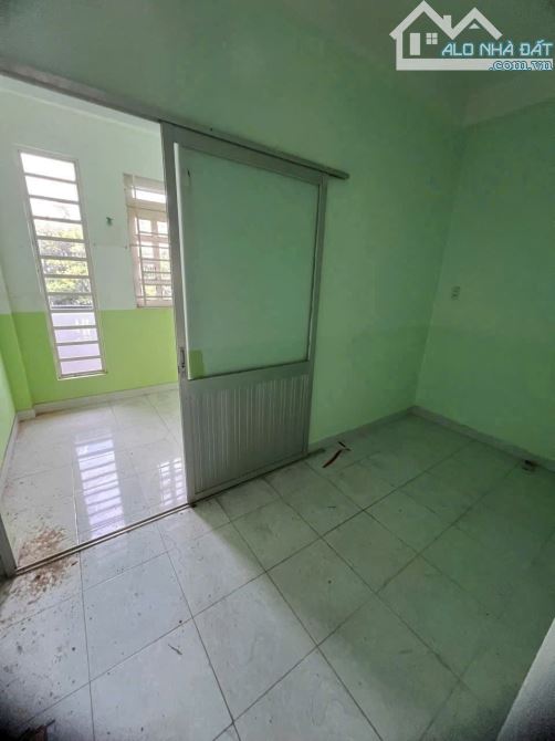 Nhà MTNB Đường Số 33, P.11, Quận 6 | 4 x 18 | Trệt 2 Lầu ST | 6PN 4WC | Giá 16tr - 3