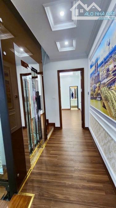 PHÂN LÔ PHÙNG CHÍ KIÊN, 2 Ô TÔ 7 CHỖ NGỦ TRONG NHÀ, VỈA HÈ, THANG MÁY, 80M2, SỔ ĐẸP - 3