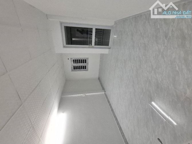HOT, CẦN BÁN GẤP NHÀ BTCT, HOÀI THANH [P14, Q8] DT: 74.3 M2, 2T, 4PN, 2WC CHỈ 5.1 TỶ - 3