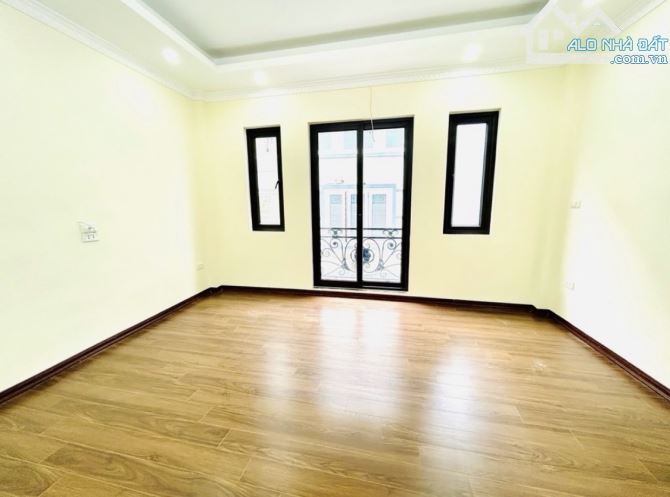 Bán nhà Khuyến Lương. Nhà mới - ô tô đỗ nhờ hàng xóm sát vách. Ngõ thông - hàng xóm Gamuda - 3
