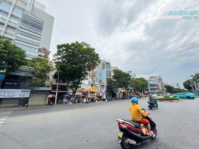 36 tỷ! Bán mặt tiền đường Nguyễn Cư Trinh, phường Nguyễn Cư Trinh, Quận 1 - 4.4x16m - 7 Tầ - 3
