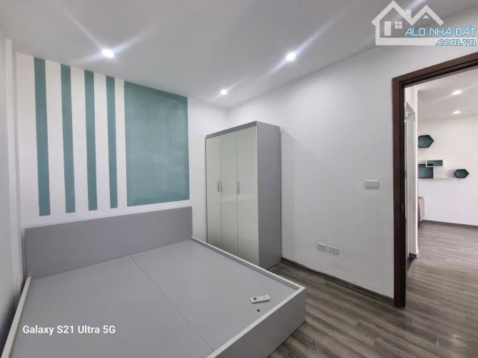 Bán căn 2PN, 57 m² tại Hưng Thịnh, tầng trung, ban công Đông Nam,giá hơn 2 tỷ - 3