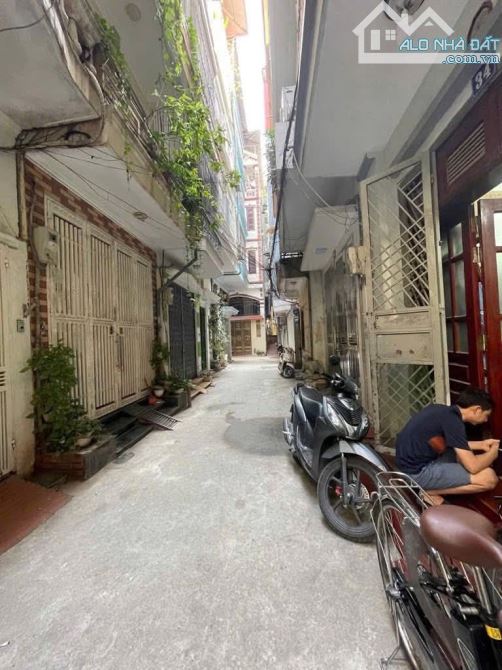 TRÚC KHÊ - HUỲNH THÚC KHÁNG-ĐỐNG ĐA-53M-PHÂN LÔ BÀN CỜ-Ô TÔ ĐỖ CỬA-GIÁ MỀM-CHỈ 9.6 TỶ - 3