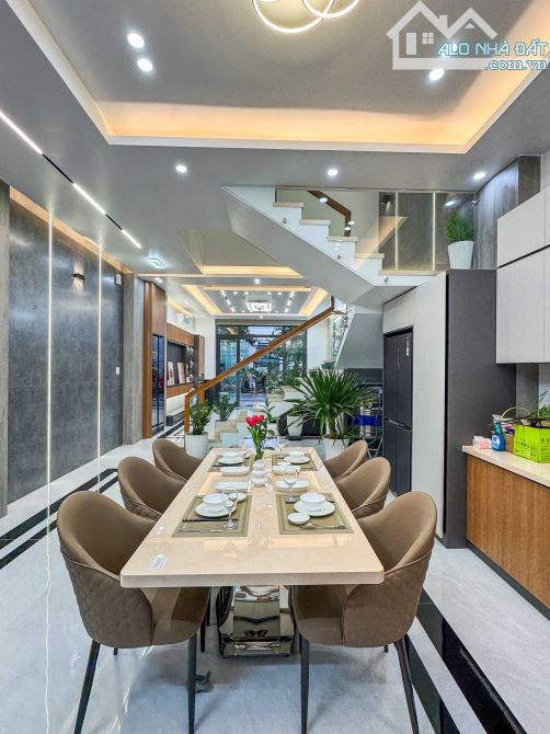 🏡 BÁN NHÀ 2 LẦU HIỆN ĐẠI ĐƯỜNG SỐ D14 KDC HỒNG LOAN 6A GIÁ CHỈ 5.8 TỶ! - 3