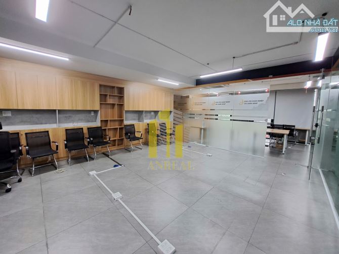 CHO THUÊ MẶT BẰNG VĂN PHÒNG 340M2 - SẴN NỘI THẤT GIÁ 100 TRIỆU - 3